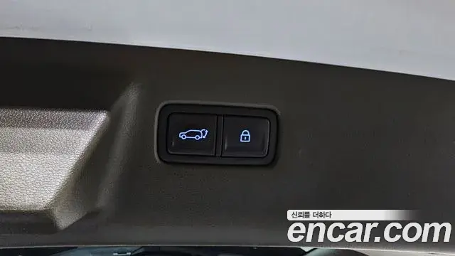 Hyundai Santa Fe 2023 — Фото 20/20