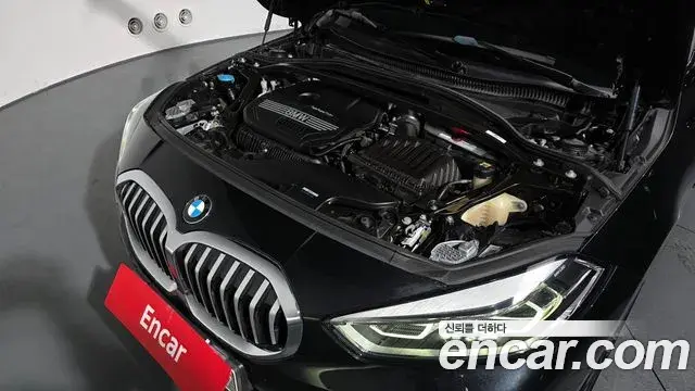 BMW 1 Series 2021 — ფოტო 1/20