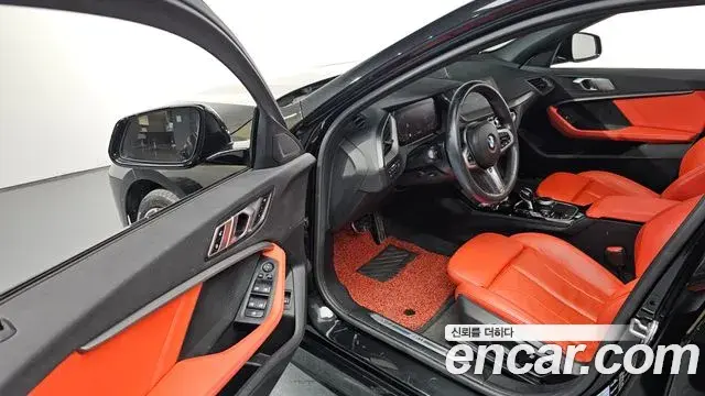 BMW 1 Series 2021 — ფოტო 5/20