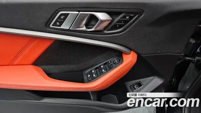 BMW 1 Series 2021 — ფოტო 15/20