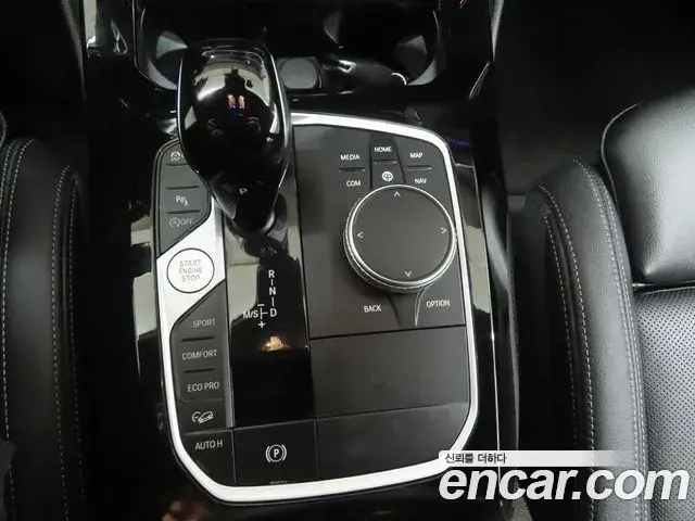 BMW X4 2022 — Photo 11/20