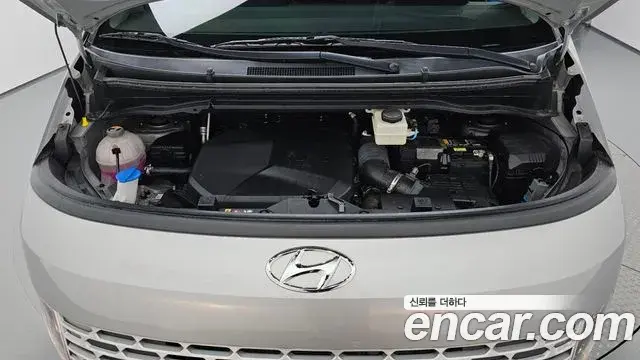 Hyundai Staria 2022 — Фото 6/20