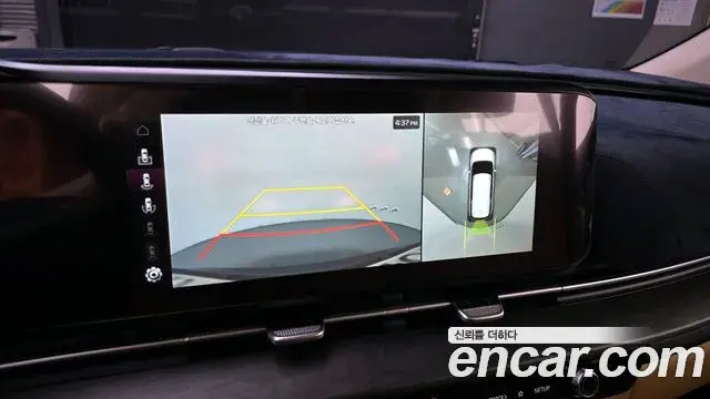 Kia Carnival 2021 — ფოტო 5/20