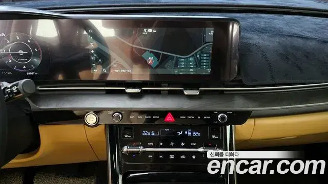 Kia Carnival 2021 — ფოტო 14/20
