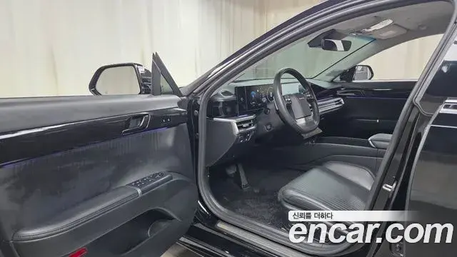 Hyundai Grandeur Hybrid 2023 — Photo 1/20