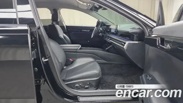 Hyundai Grandeur Hybrid 2023 — Photo 18/20