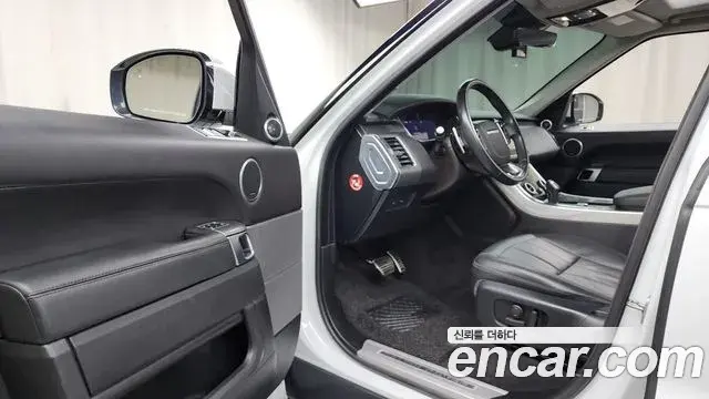 Land Rover Range Rover Sport 2018 — ფოტო 10/20