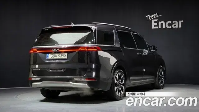 Kia Carnival 2022 — Photo 2/20