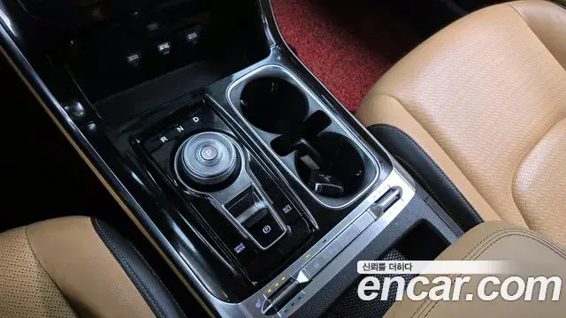 Kia Carnival 2022 — Photo 9/20