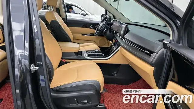 Kia Carnival 2022 — Photo 11/20