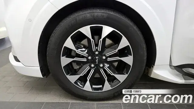 Kia Carnival 2021 — Şəkil 11/20