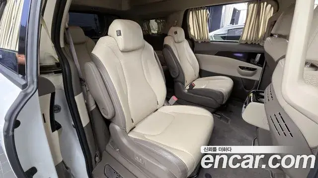 Kia Carnival 2021 — Şəkil 9/20