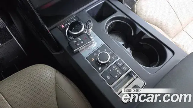 Land Rover Discovery 5 2018 — ფოტო 20/20
