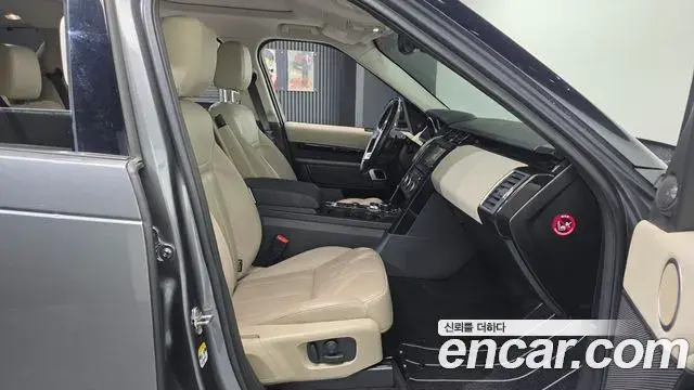 Land Rover Discovery 5 2018 — ფოტო 7/20