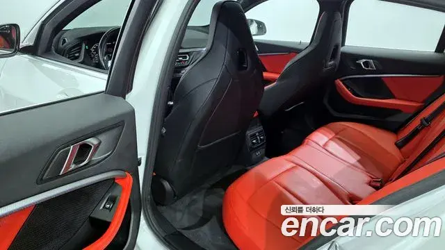 BMW 1 Series 2021 — Photo 13/20