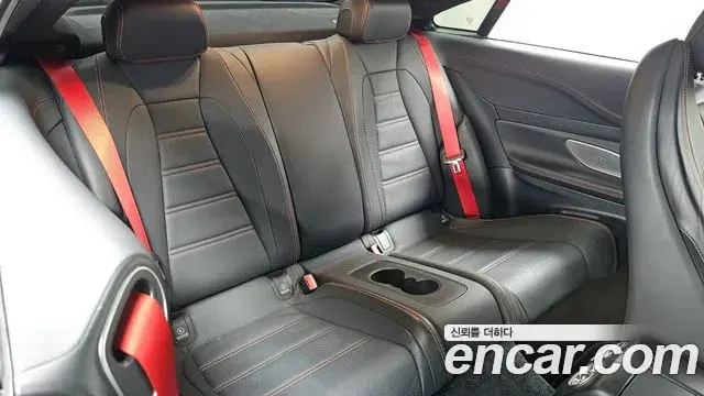 Mercedes-Benz E-Class 2021 — Photo 20/20