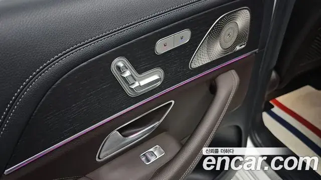 Mercedes-Benz GLS-Class 2022 — ფოტო 15/20