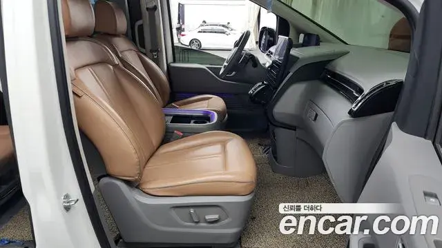 Hyundai Staria 2022 — ფოტო 12/20