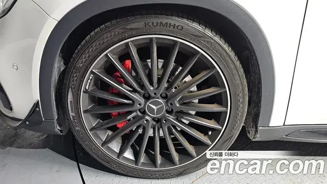 Mercedes-Benz GLA-Class 2018 — ფოტო 19/20