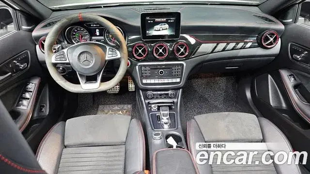 Mercedes-Benz GLA-Class 2018 — ფოტო 11/20