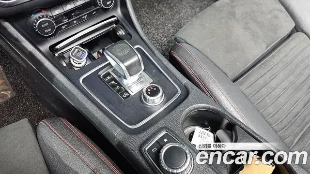 Mercedes-Benz GLA-Class 2018 — ფოტო 5/20
