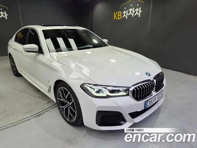 BMW 5 Series 2022 — Şəkil 2/20