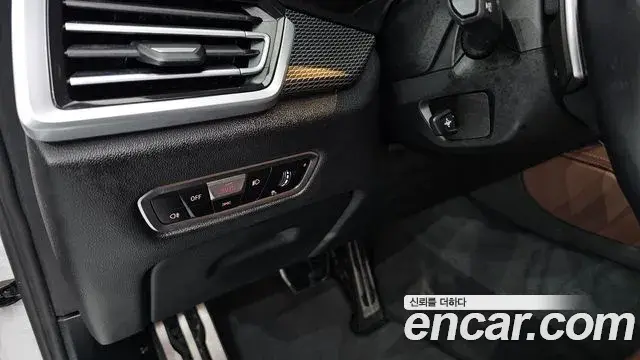 BMW X6 2022 — ფოტო 16/20