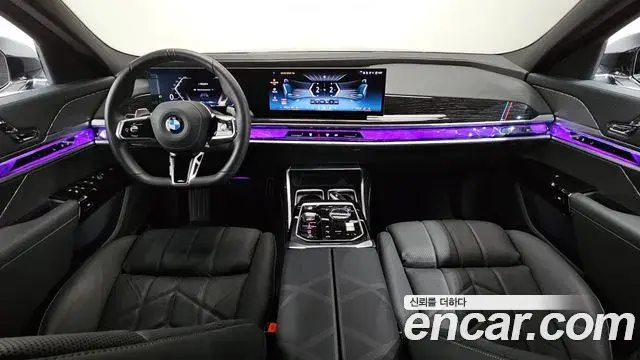 BMW 7 Series 2024 — Photo 12/20
