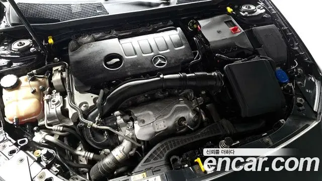 Mercedes-Benz CLA-Class 2021 — Şəkil 15/20
