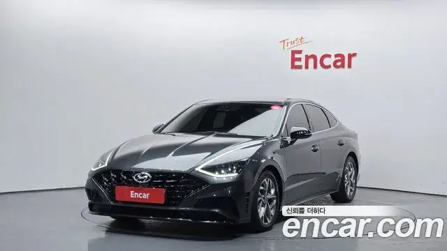Hyundai Sonata 2021 — Фото 1/20