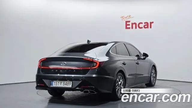 Hyundai Sonata 2021 — Фото 2/20