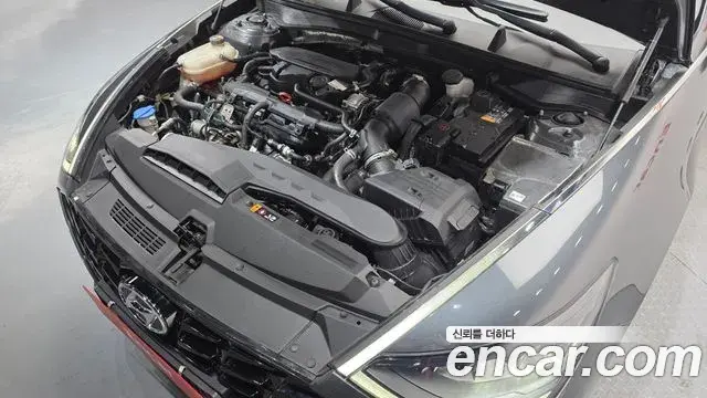 Hyundai Sonata 2021 — Фото 6/20