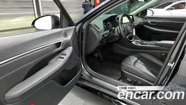 Hyundai Sonata 2021 — Фото 11/20