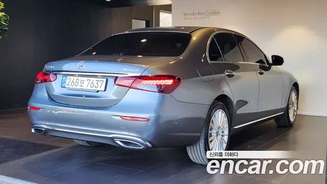 Mercedes-Benz E-Class 2023 — Şəkil 16/17