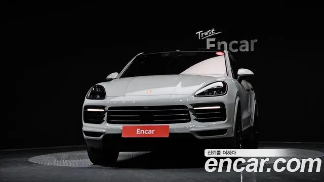 Porsche Cayenne 2022 — Фото 2/20