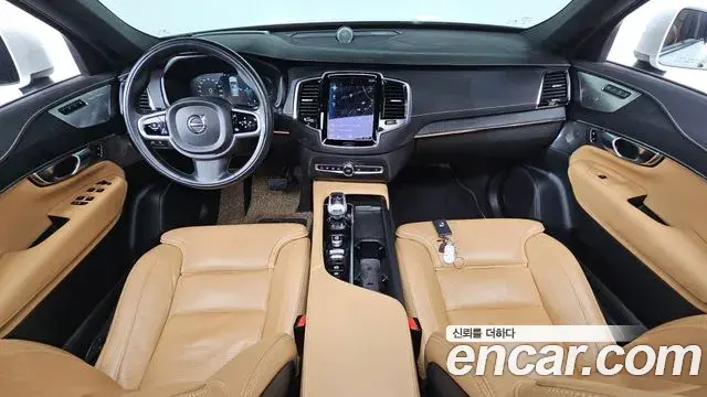 Volvo XC90 2021 — Şəkil 10/20