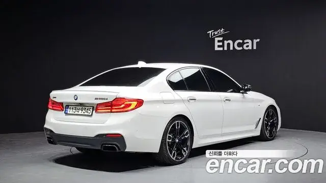 BMW 5 Series 2018 — ფოტო 6/20