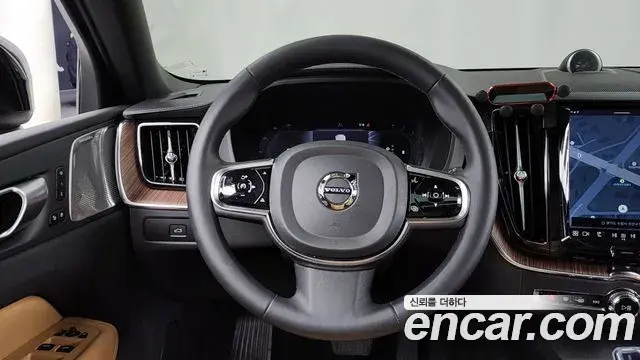 Volvo XC60 2024 — ფოტო 11/20