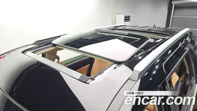 Kia Carnival 2023 — Şəkil 11/20