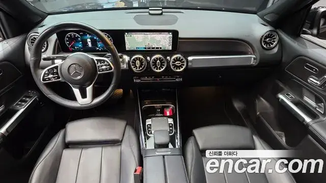 Mercedes-Benz GLB-Class 2020 — Фото 7/20