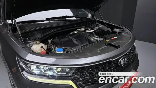 Kia Sorento 2021 — Photo 16/20