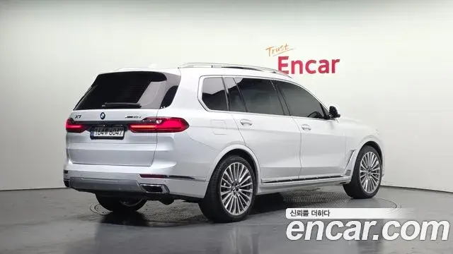 BMW X7 2022 — Photo 11/20