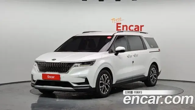 Kia Carnival 2021 — Фото 1/20