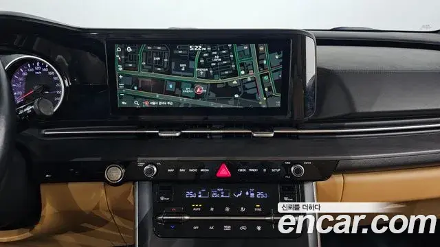 Kia Carnival 2021 — Фото 14/20