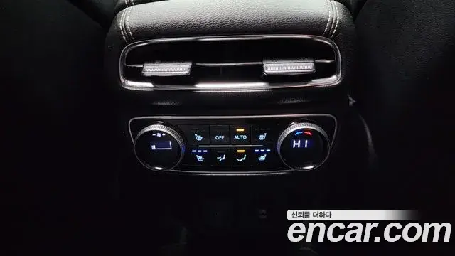 Genesis GV80 2022 — ფოტო 13/20