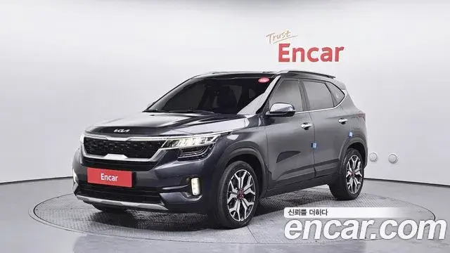 Kia Seltos 2022 — Şəkil 1/20