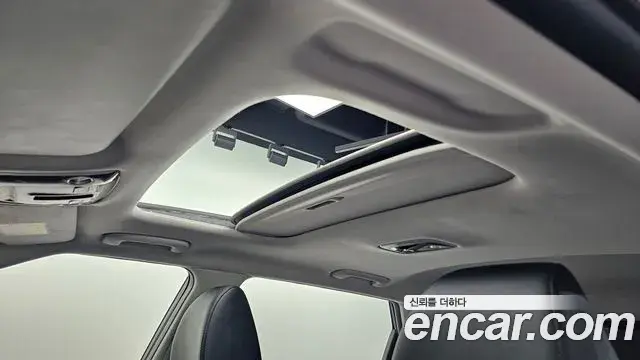 Kia Seltos 2022 — Şəkil 19/20