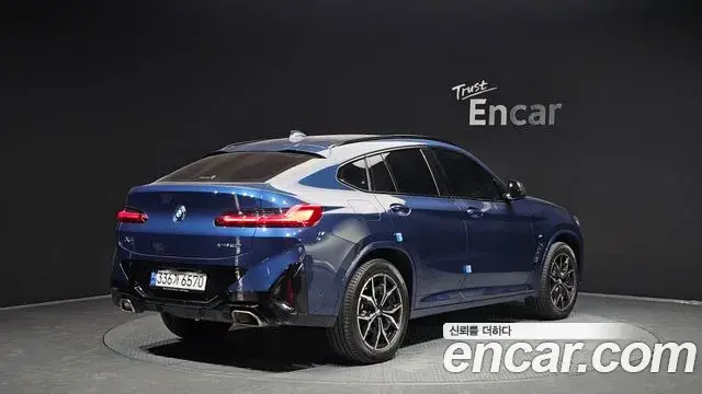 BMW X4 2023 — Şəkil 16/20