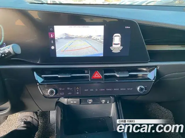 Kia Niro 2022 — ფოტო 7/20