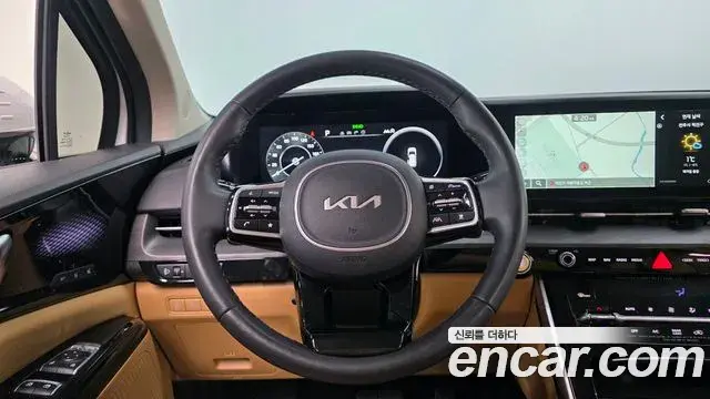 Kia Carnival 2023 — Фото 14/20